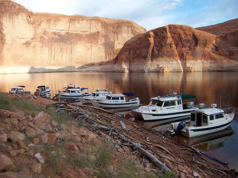 Left to right Monday morning in Explorer Canyon 9/26/11, Hunky Dory, Bosa Nova, C-View, Discovery, Rana Verde. Gypsy River Nauti-Gal and Kerri On arrived later Monday morning.