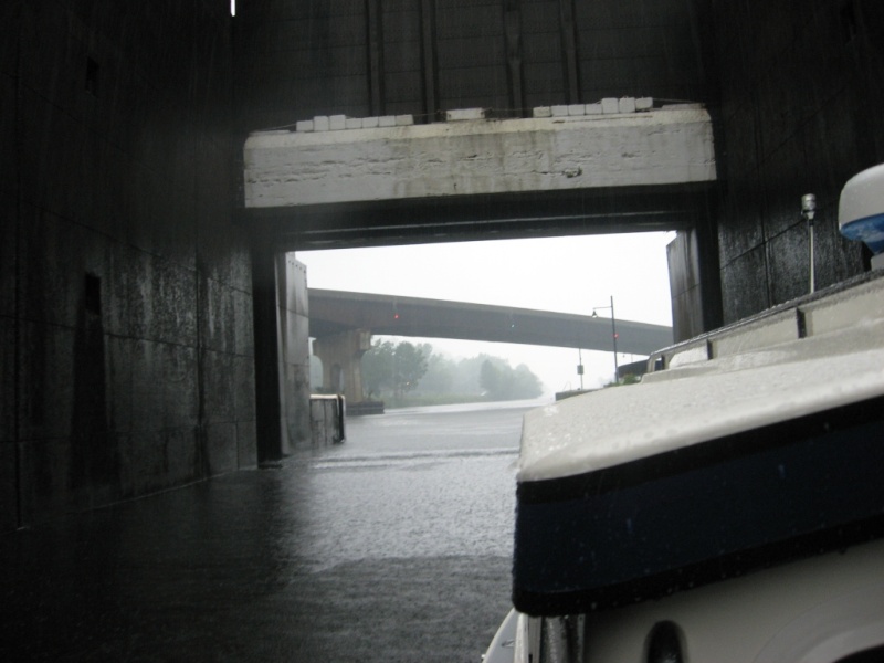 lock 17 lift gate up