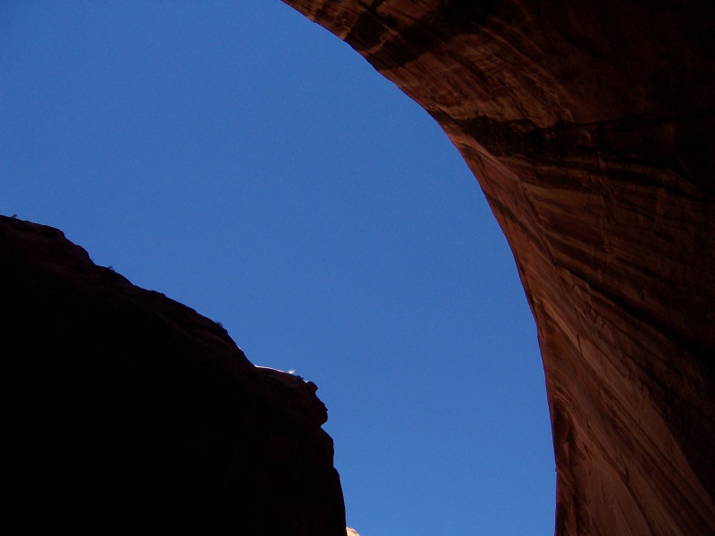Looking up in Cathedral in the Desert 9-27