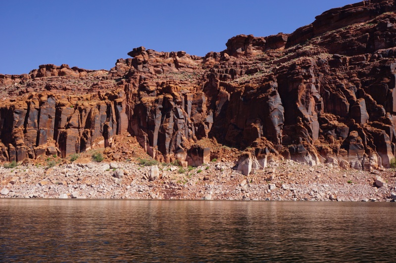Lots of iron oxide