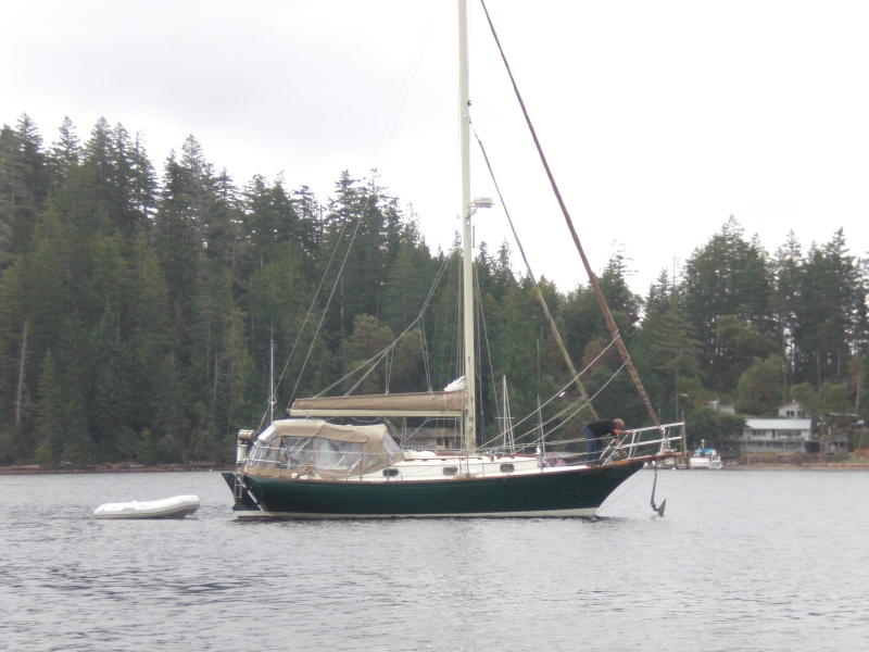 Met our friends Stuart & Heather in Cortes Bay on their Erickson 31 called "Fairhaven".