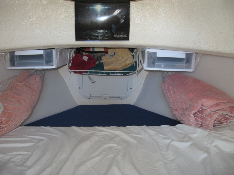 middle wire rack will be mounted so can be easily removed to access rode locker
