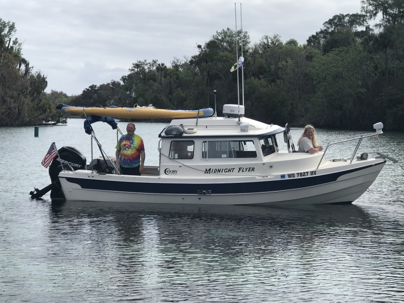 Midnight Flyer anchored in Silver Glen Springs