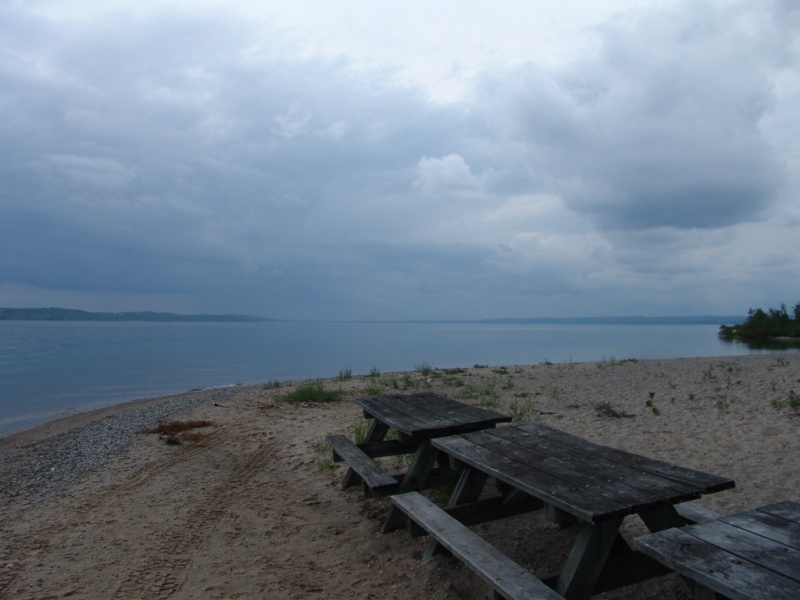 Misty rain is coming.