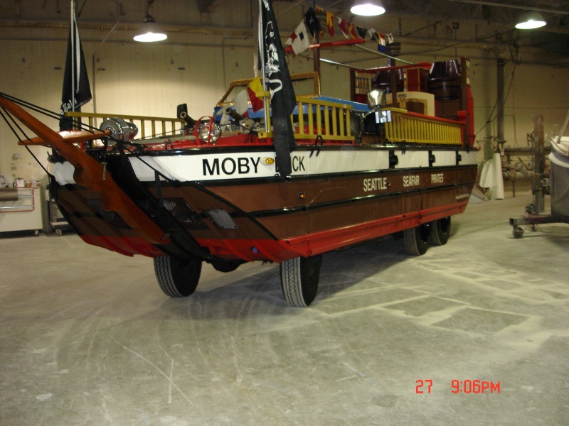 MOBY DUCK 
at the factory party