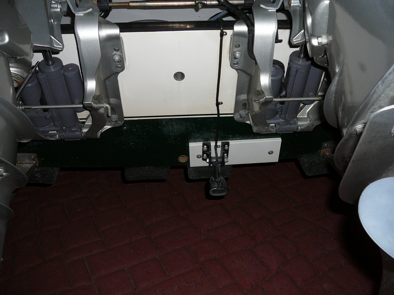 Mounting transducer with twin Hondas.