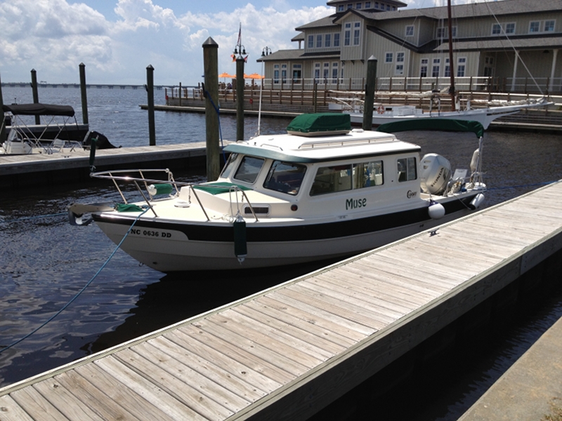 Muse at home at the Galley Stores Marina in downtown New Bern. We love floating docks!