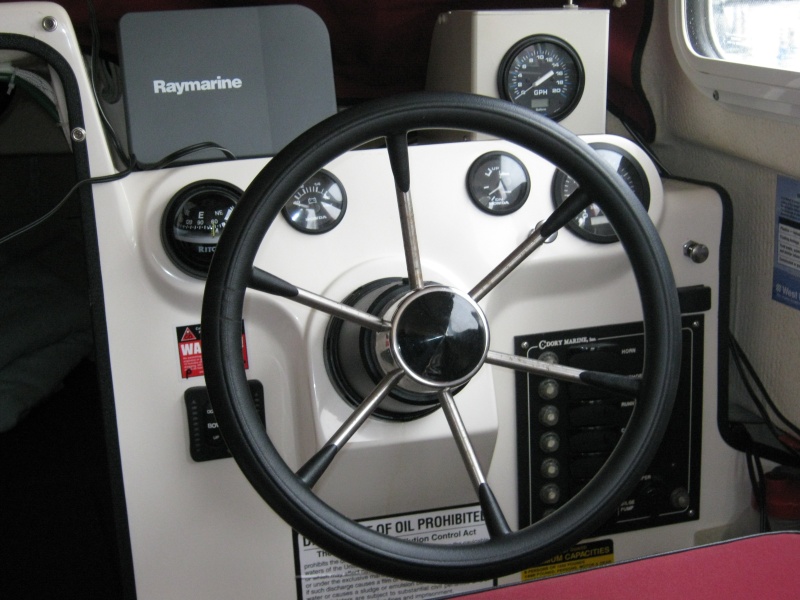 My Helm with Raymarine GpS and FlowScan fuel flow meter.