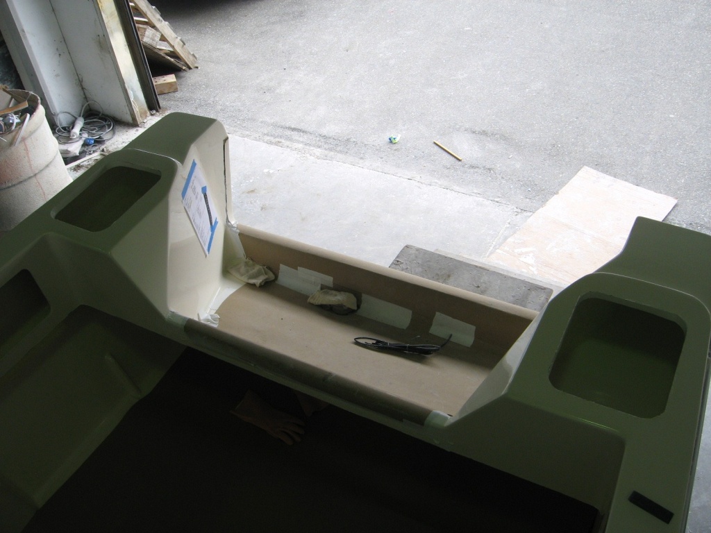 New cockpit slam hatches for top of deck at transom