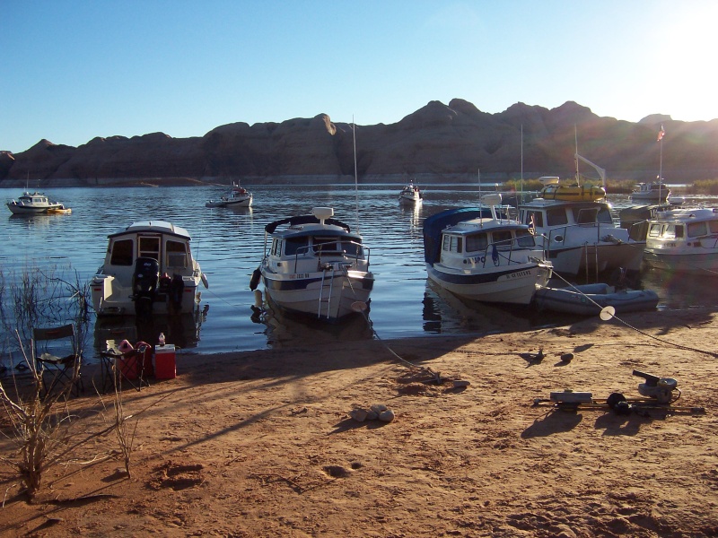 Next we have starting from the left stern towards shore Bixby\'s Cub, C-View, SEA3PO, Lori Ann a Tomcat and C-Hawk. At anchor from left to right is Bosa Nova, C-Cakes, Voyager and Traveler at Oak Canyon 9-25