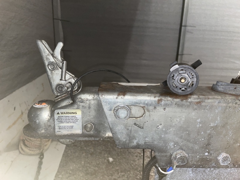 no reverse without pin (had to be taped into place)