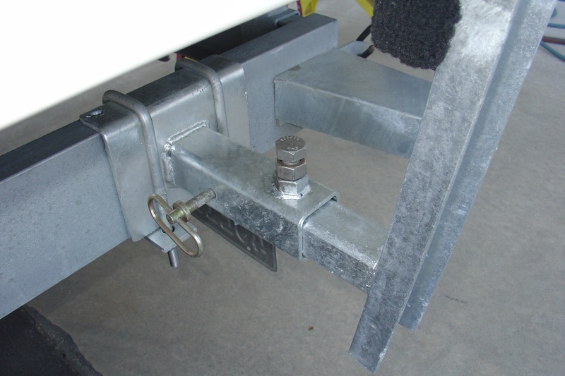 Note removable pin to quickly disconnect guide for waxing.  Also installed top bolt to prevent guide from bouncing.