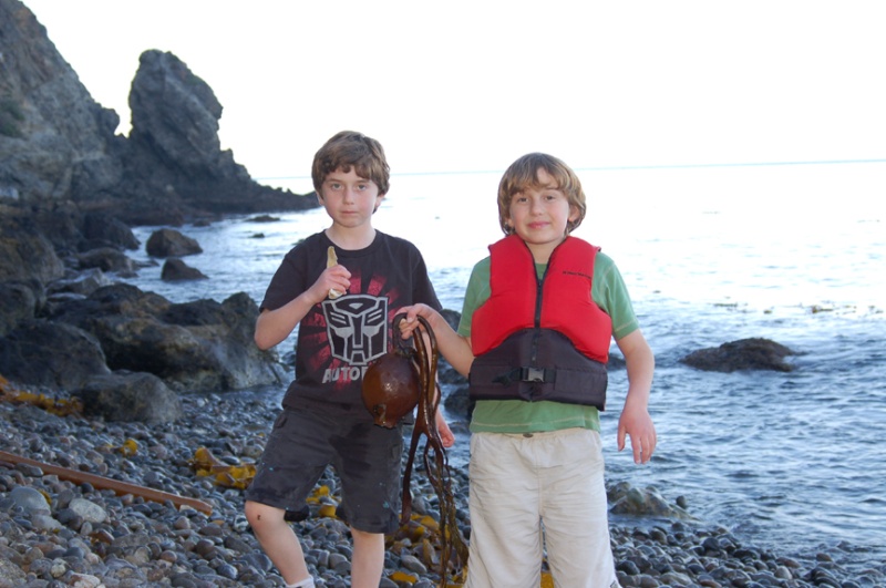 Note the shell knife -- can you tell that Crusoe is their favorite show...