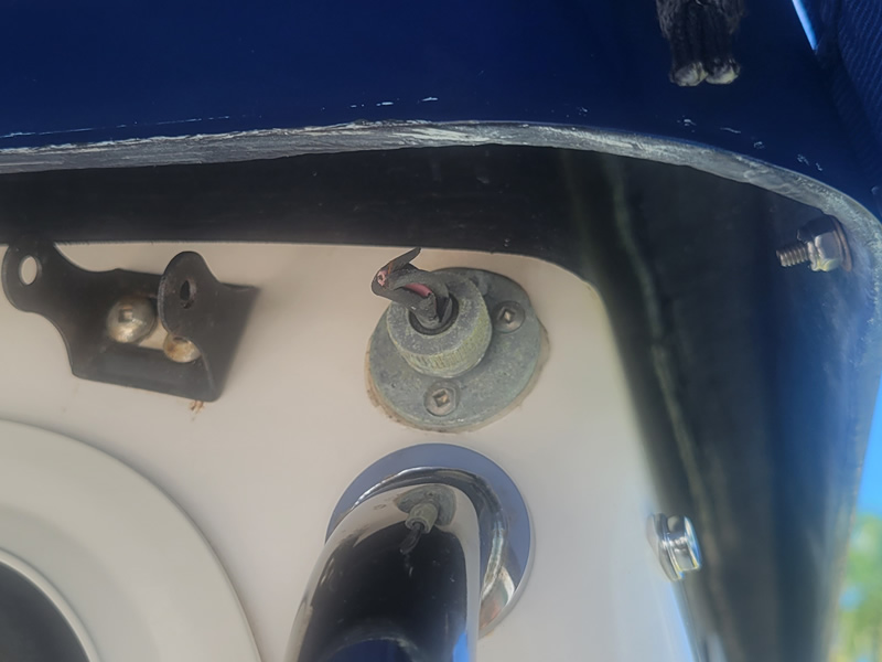 Old cable and bracket from original spreader light.