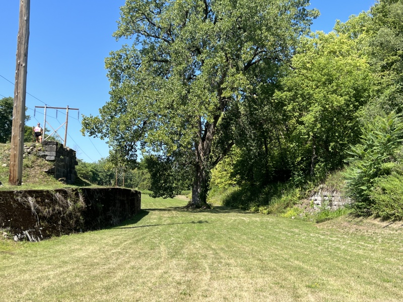 Old towpath change bridge 39