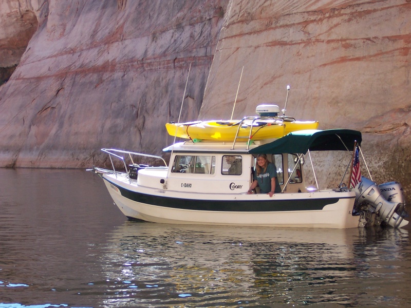 On our way out of Music Temple Canyon we saw our the third C-Dory of this trip, C-Idaho with Jim and Mati on board 9-25