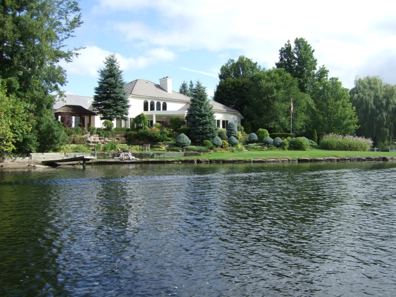 One of the lovely houses enroute to Ottawa