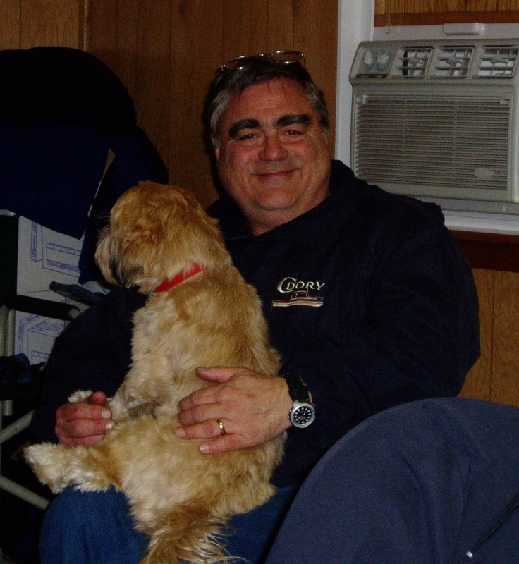 Oscar, (Daydream) and his handler, Pat.
(Robbi)