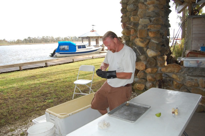Osyter Shucking