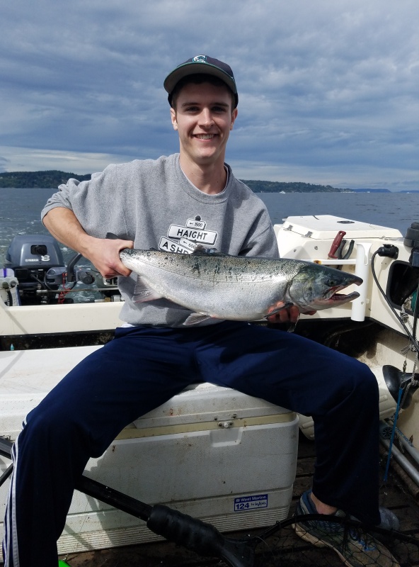 Parker reeled in a nice sliver caught ~45' of cable @ shipwreck. 10 lb ...