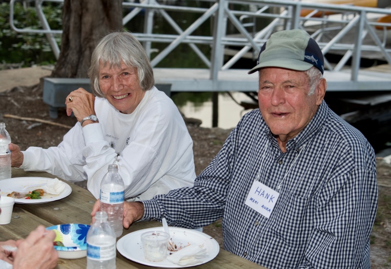 Pat and Hank, Meri Aura