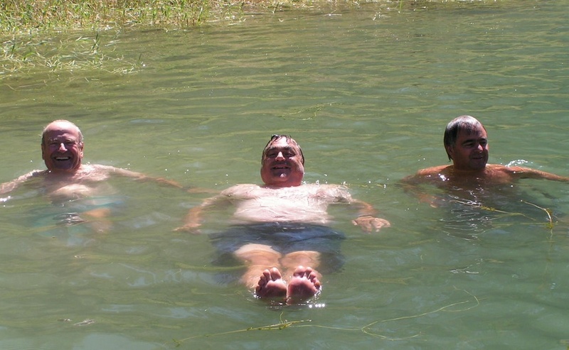 (Pat Anderson) Bill (Halcyon), Pat (Daydream) and Chris (Rana Verde) cooling off.