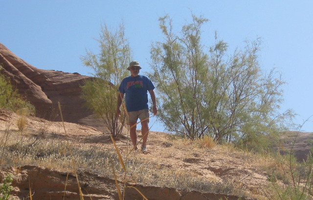 Pat on Trail to End of Oak Canyon 9-19-09.Sized