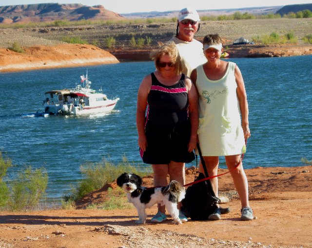 Patty, Russ, Toni and Baxter with Daydream and Traveler in Background at Bullfrog Bay 9-19-10