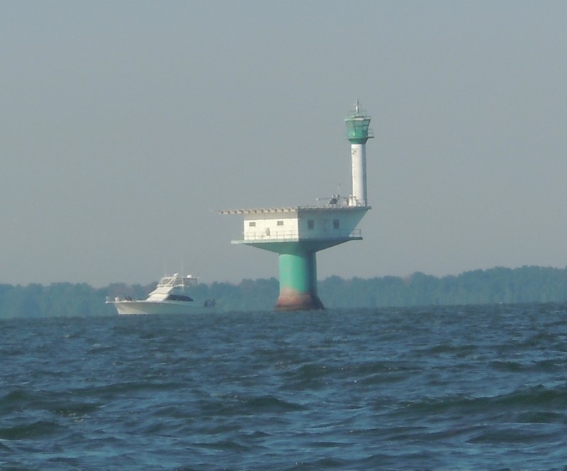 Pelee Passage navaid / Lake Erie