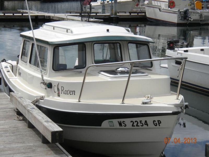 Petersburg C-Dory, "C-Raven," visiting from Wisconsin. Petersburg - July 2013 DSCN4263