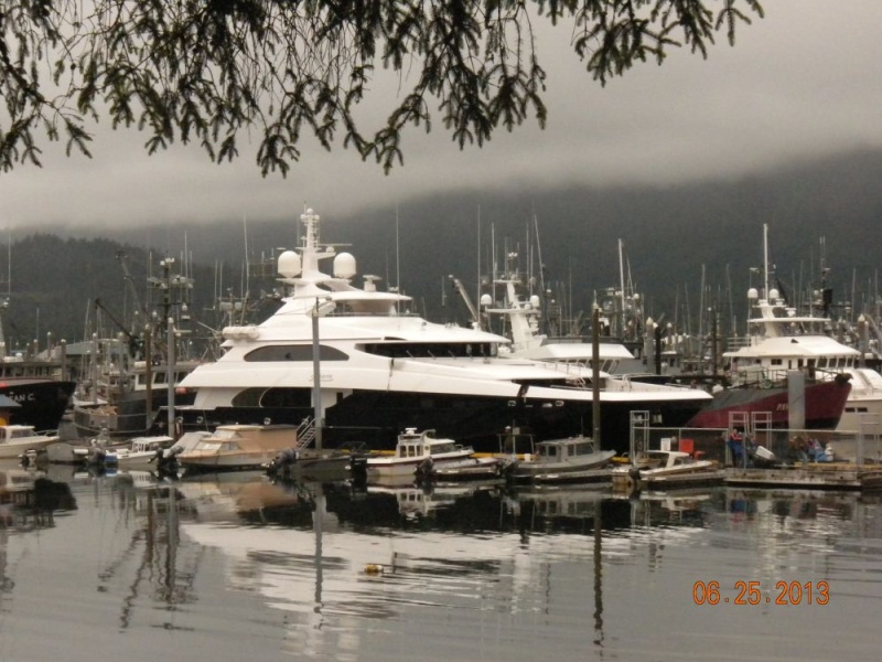 Petersburg - July 2013 - "Zenith" visits the harbor.