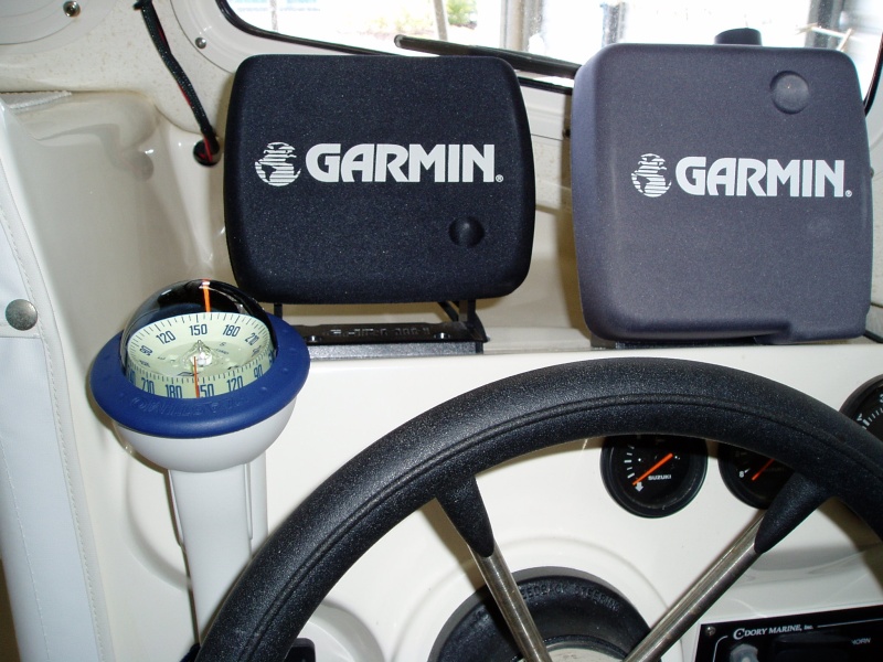 Plastimo Iris 100 course compass. Lifts out of mount for storage, or as use as a hand bearing compass.