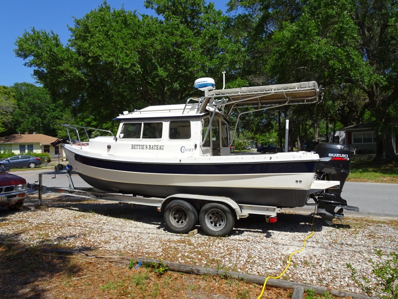 Port side Bettie Bateau