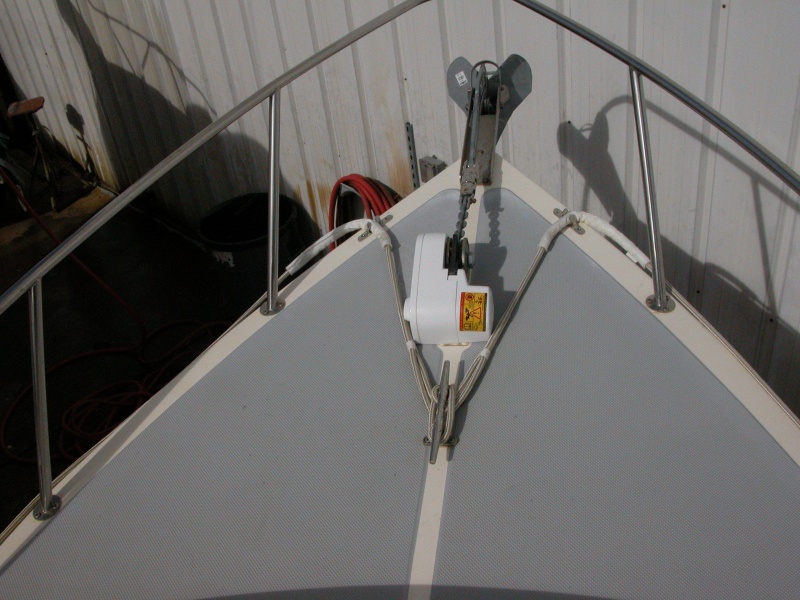 Position of chocks to give max. angle toward bow for any bridle set