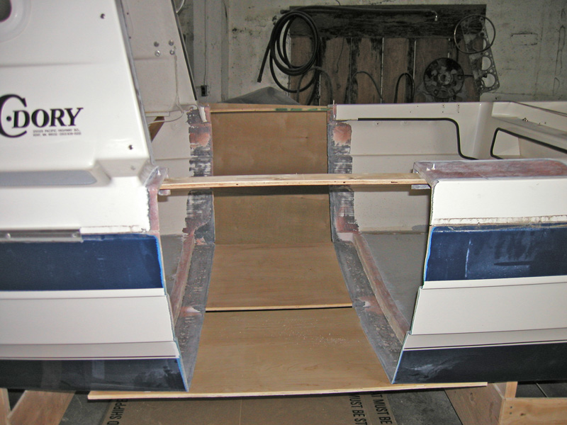 progress photo
The plywood on the far side is not attached to the boat