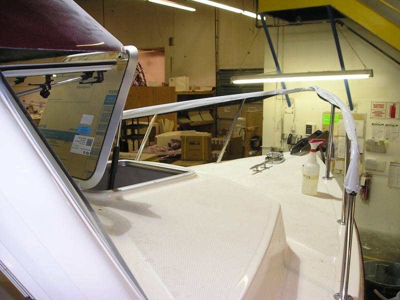 Pulpit, bow roller, winch. (Tue 4-26)