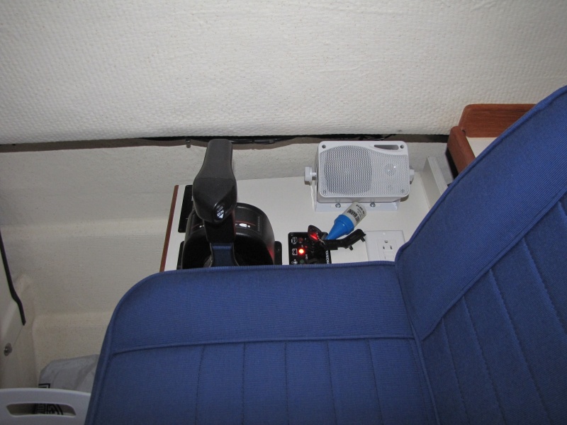 Pyle Marine Box speaker located next to the Captain's Seat 4/3/2011