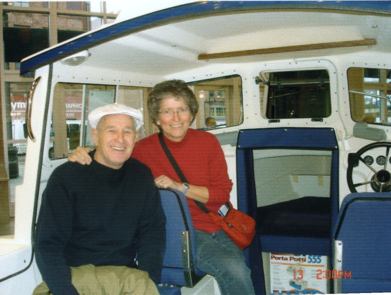 (R/J): Joe (R-Matey) & Robbi (C-Run) on board the 19CD at the SBS.