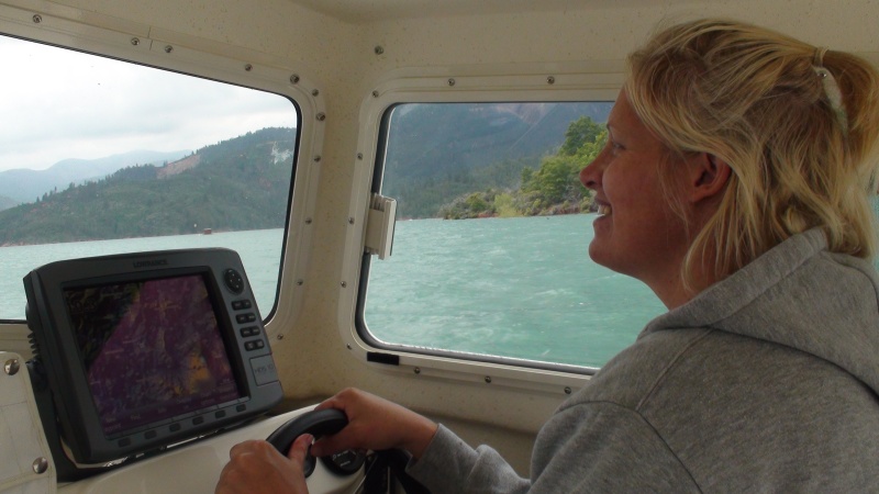 Randi getting us back to Backbone Creek on Lake Shasta.