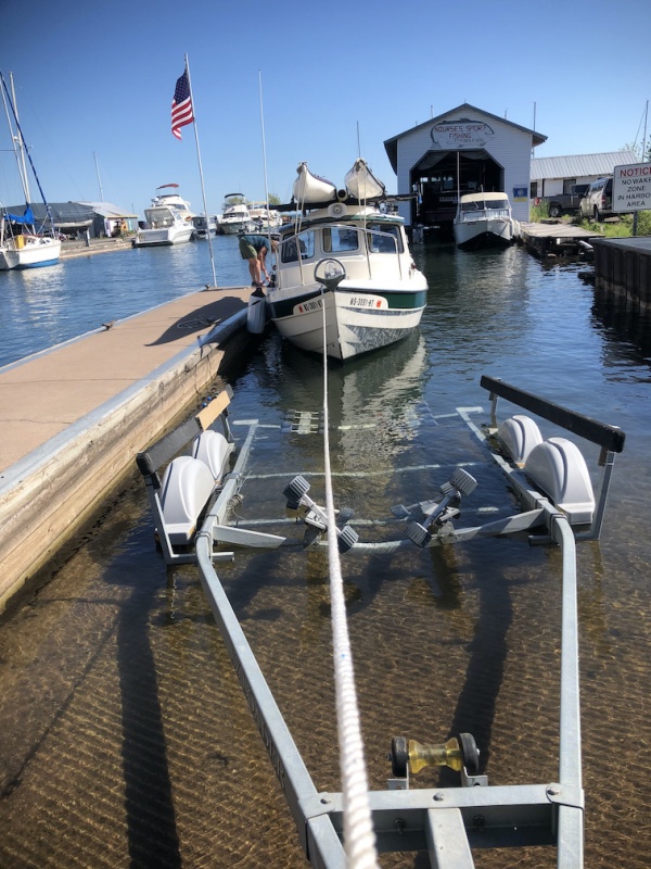 Ready to retrieve boat with spacer attached