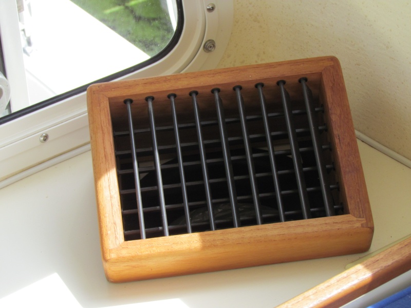 Rear A/C vent