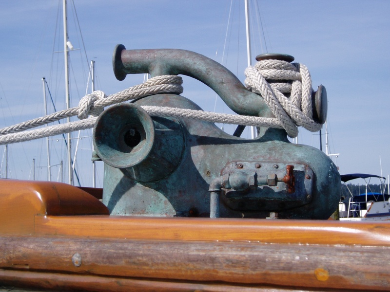 (Robbi) Cast bronze steam powered capstan on the "Mitlite"
