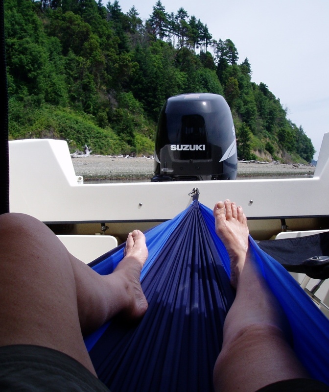 (Roberta Krumm) My new hammock!