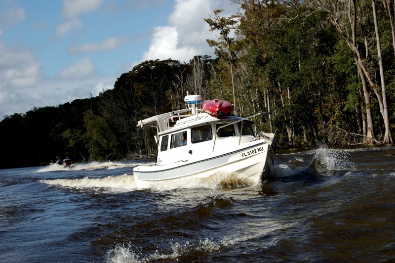 Roger (C-Lover) on the Jackson River heading for the garthering.