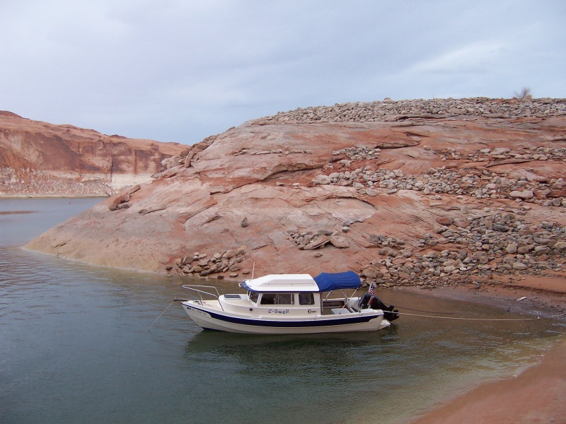 Saturday morning just before raising the anchor. East side of main channel just before Forgotten Canyon Saturday 8-31-13.