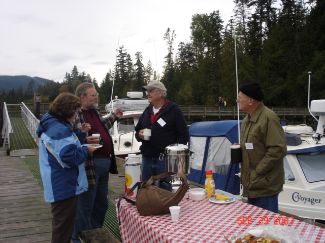 Saturday morning
Lori & Warren (LORI ANN)
  Dave (RAVEN DANCER)
     Joe (R-MATEY)