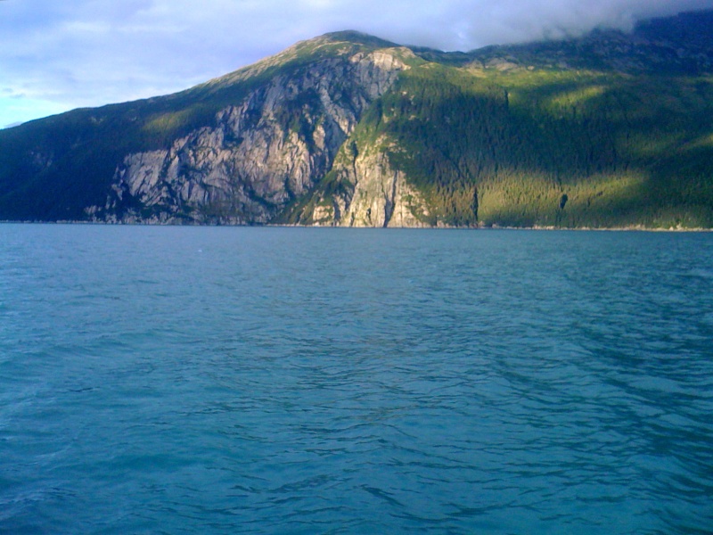 Scenic rock escarpment near Jaw Point