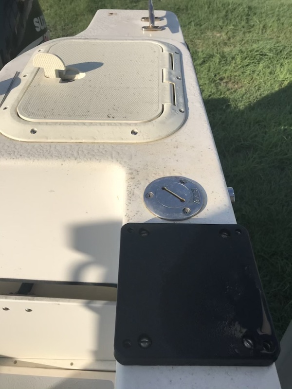 Scotty downrigger mounts, one each side. Do not have riggers though.  Live well inside hatch (needs new pump though).  I just used a battery bubbler. Could be storage if you don't carry live bait.