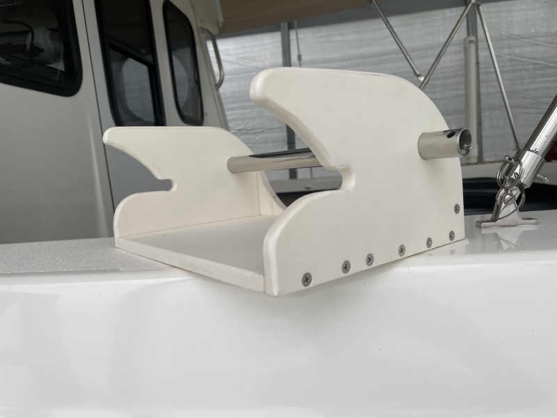 screws provide a lot of shear to hold the pressure pulling away from the mounting surface
