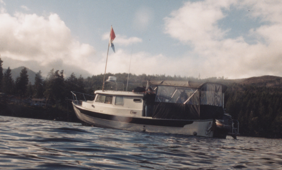 (Sea Cowboy) Sea Cowboy with camper shell up